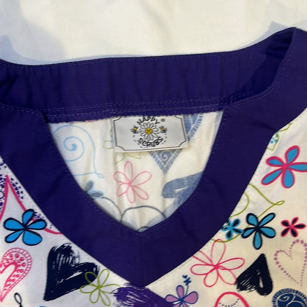 Scrub top - Picture 2 of 3